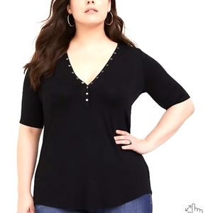 Torrid  HENLEY BLACK TUNIC Size 2